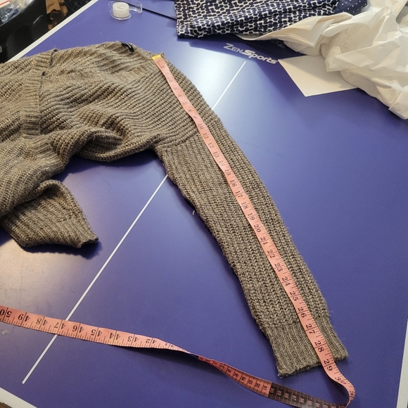 Pink Clover Wrap Front Sweater Taupe Womens Medium - Picture 12 of 16